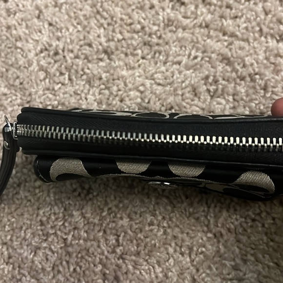 Coach wallet, wristlet - Picture 10 of 16